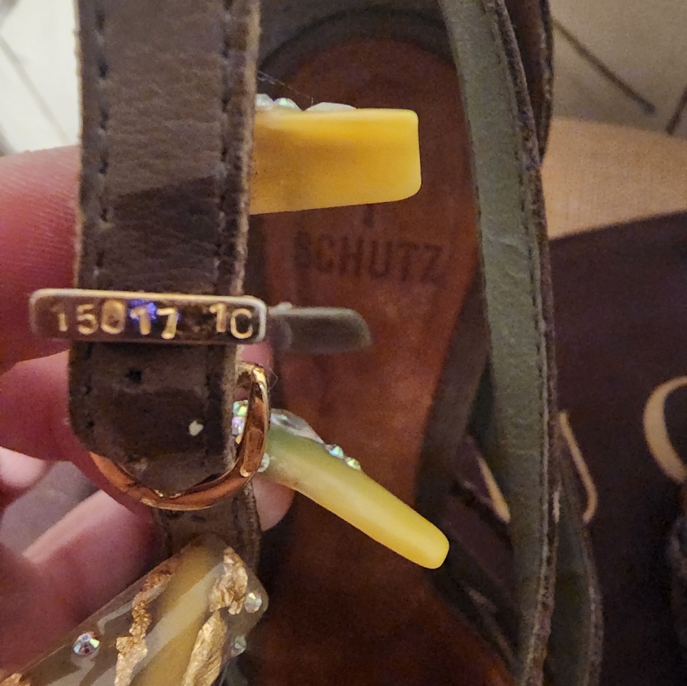 Schultz Heels - image 5